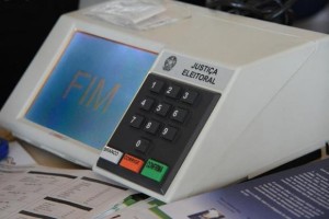 urna eletrônicaArquivoElza FiúzaAgência Brasil